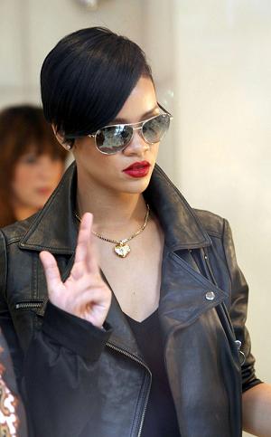 rihanna haircut. girlfriend Rihanna Hairstyles