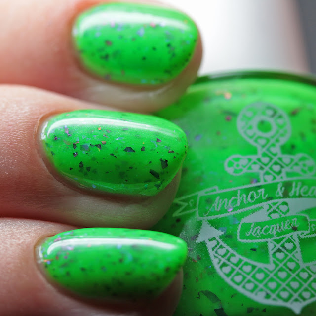  Anchor & Heart Lacquer Partners in Lime