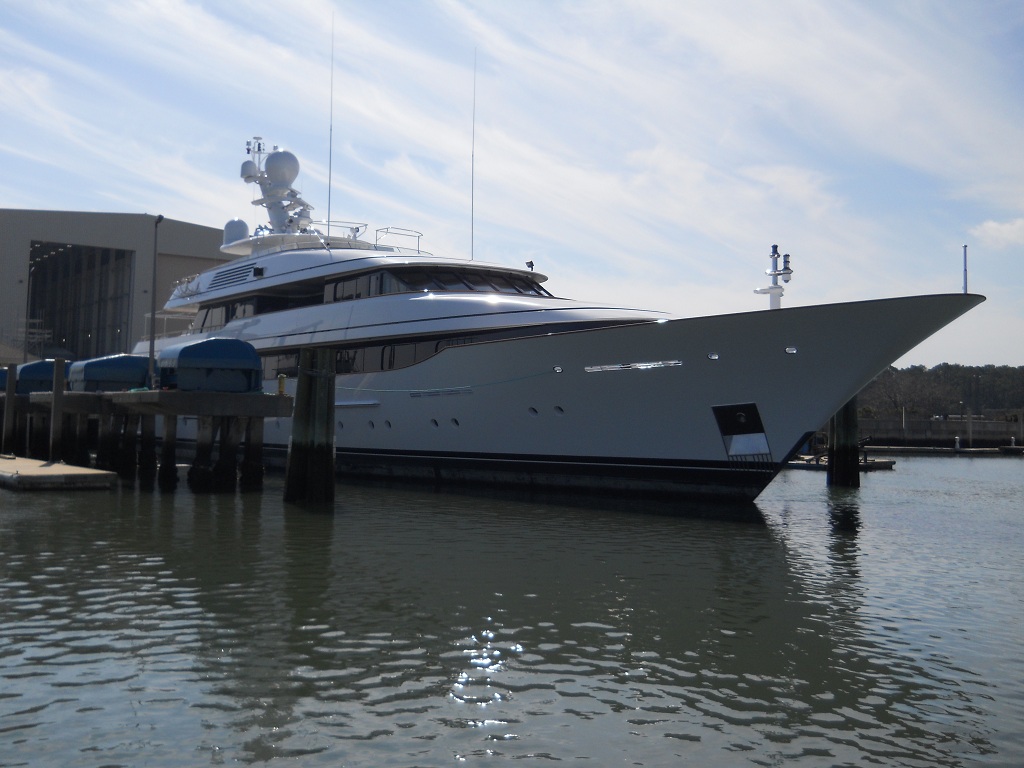 Drift Away: Isle of Hope to Savannah in a Powerboat