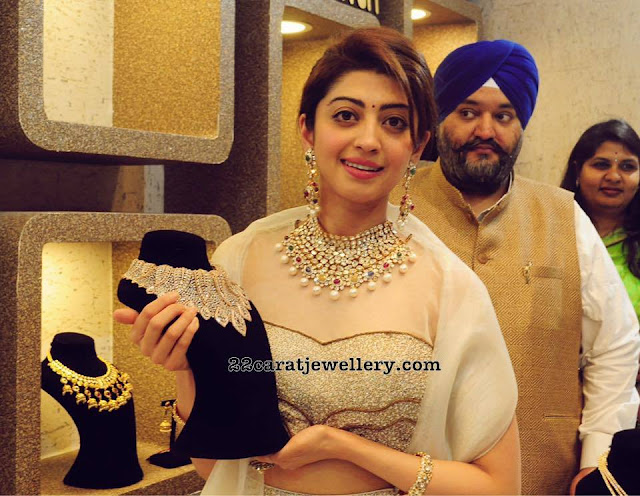 Pranitha Subhash Showcasing Grand Diamond Sets