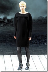Chanel Ready-To-Wear Fall 2011 Runway Photos 38