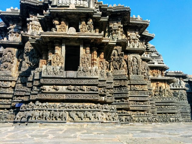 Halebid Hoysaleswara temple - blowing minds away