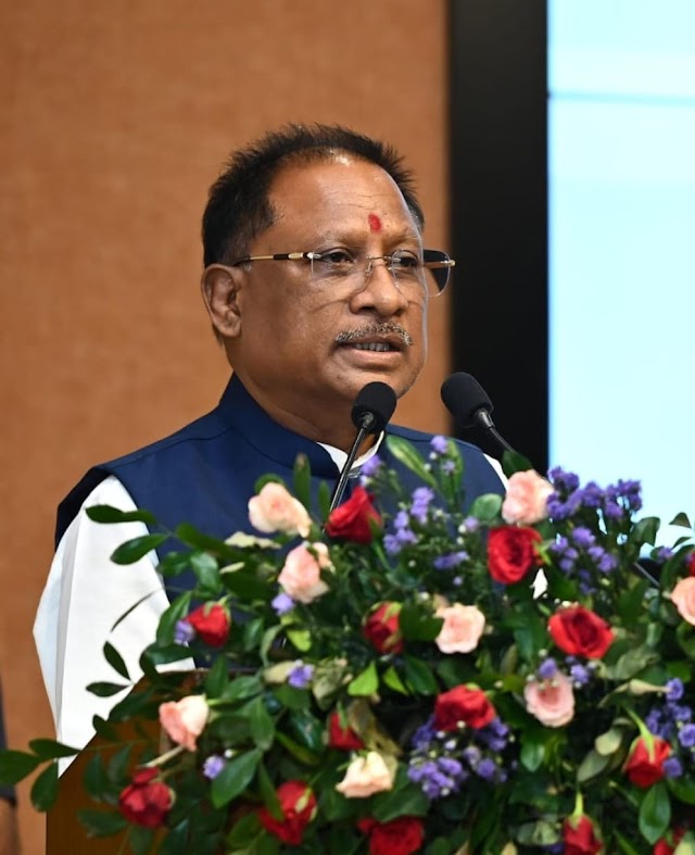  ब्रेकिंग पत्रवार्ता : राजस्व विभाग की समीक्षा बैठक में मुख्यमंत्री विष्णुदेव साय के कड़े तेवर,कमिश्नर को सतत मॉनिटरिंग के निर्देश,राजस्व अमले को दो टूक "आमजन परेशान न हों,अधिकारी तत्काल राजस्व मामले का करें निराकरण,सारंगढ़ ,बस्तर, खैरागढ़ में राजस्व मामलों की धीमी गति पर मुख्यमंत्री ने जताई नाराजगी।