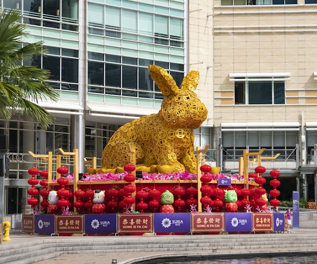 Malaysia’s Biggest Rabbit Replica Made Of Gold Coins, Suria KLCC Mall CNY Decorations, Suria KLCC, Esplanade Suria KLCC, Suria KLCC CNY, Lifestyle