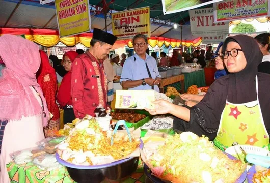 Pemko Padang Ingatkan Warga Selektif Beli Makanan di Pasa Pabukoan