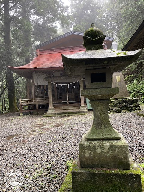 軍刀利神社　Gundari Shrine