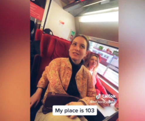 on Train Leaked Video By Sukahub On  Twitter | Australia Girl On Train  Viral Video Explains