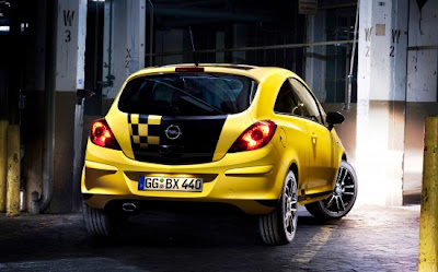 2011-Opel-Corsa-Custom-Airbrush-Back