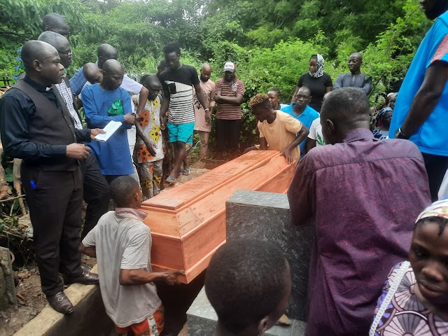 Youths Mourn As Lagos Gas Explosion Victim Is Buried