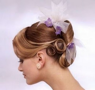 1. Wedding_hairstyles_down_curly