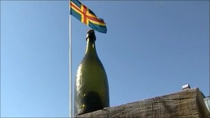World's Oldest Champagne found on Baltic seabed 2