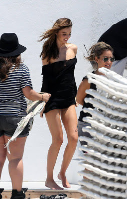 Miranda Kerr accidental topless photos from Victoria's Secret Bikini shoot in Miami