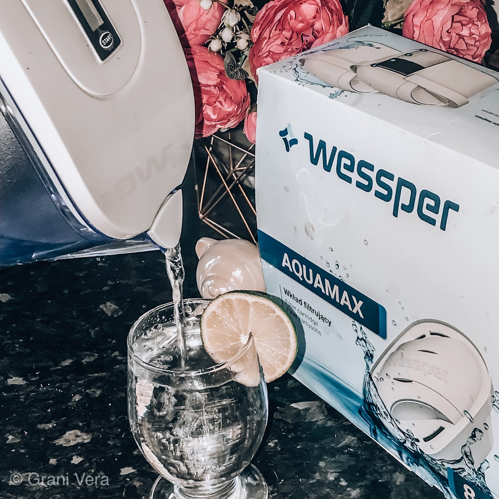 Pyszna woda dla ochłody w sam raz w upały / Dzbanek filtrujący Wessper Aquamax 3,5 l 