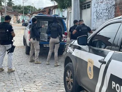 Mulher é presa acusada de forjar suicídio do companheiro no interior da Bahia