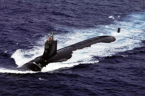 Tàu ngầm hạt nhân tấn công USS Connecticut (SSN-22) thuộc lớp Seawolf.