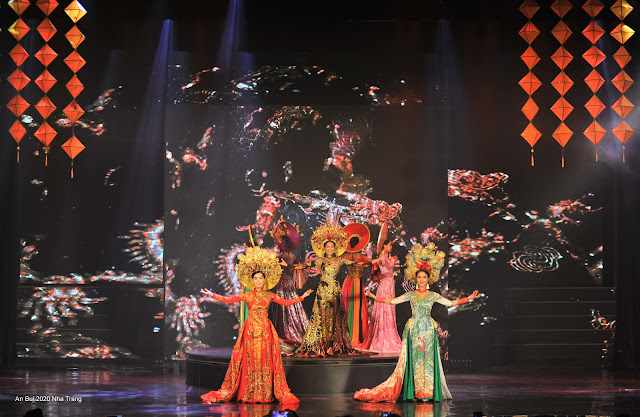 Show xiếc và múa Ducashow Nha Trang