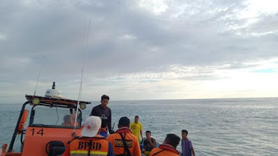 Satu Korban Long Boat yang  Dihantam Ombak, Ditemukan Tak Bernyawa