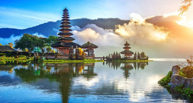 Tempat Wisata di Indonesia yang Wajib Dikunjungi