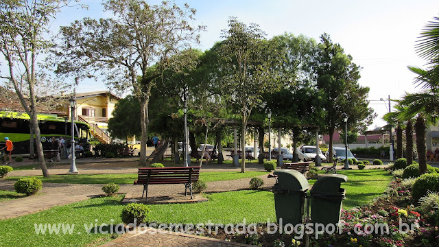 Praça Padre José Ferlin, Monte Belo do Sul, RS