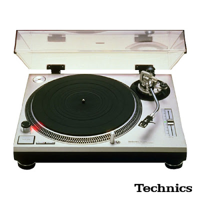 Technics Turntable SL-1200 MK2