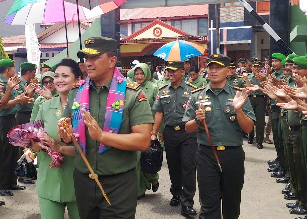 Pangdam, Beri Arahan Kepada Prajurit TNI Di Makodim 1415 Kep. Selayar