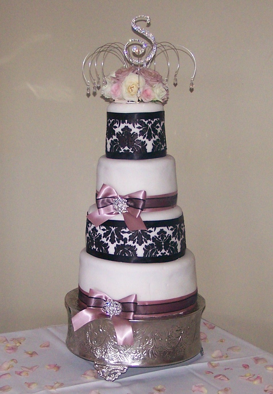 damask wedding cake