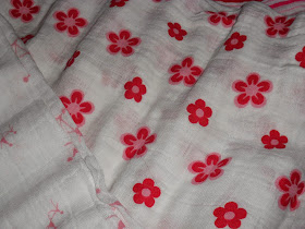 Swaddle Me. Aden+Anais Review (Blu me away or Pink of me Event)