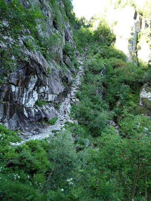 Hiking in Vallecamonica - Aviolo Lake and Gallinera Pass
