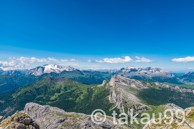 ラガツォイ山頂からの絶景