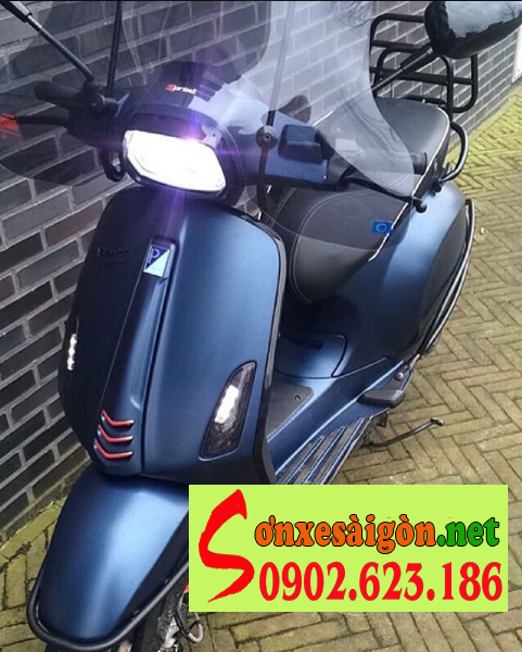 Mẫu sơn xe Vespa Sprin màu xanh nhám cực đẹp