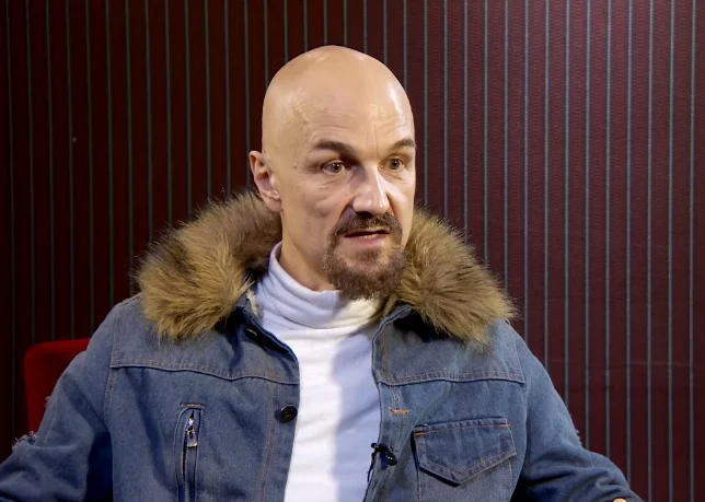 tim-booth-oi-james-epistrefoun-dynamika-kai-agongysta