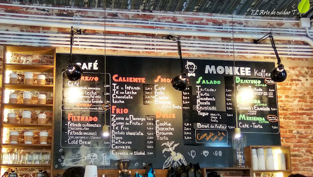 Desayuno en el Monkee Koffee