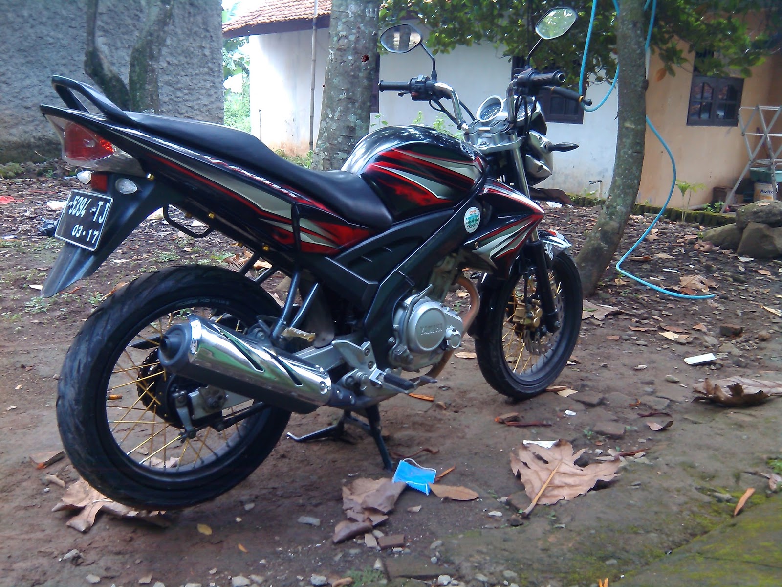 87 Modifikasi Motor Vixion Pake Velg Jari Jari Terupdate Kinyis Motor