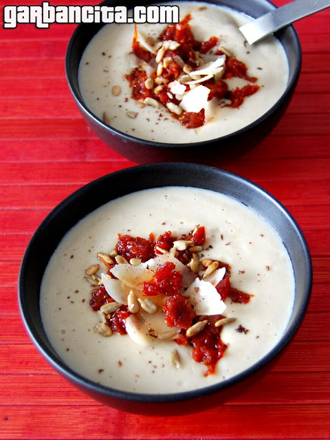 Crema de setas con tomates secos y parmesano