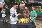 Hari Guru Nasional, Ini Kejutan Siswa SMPN 2 Sikur Kepada Guru