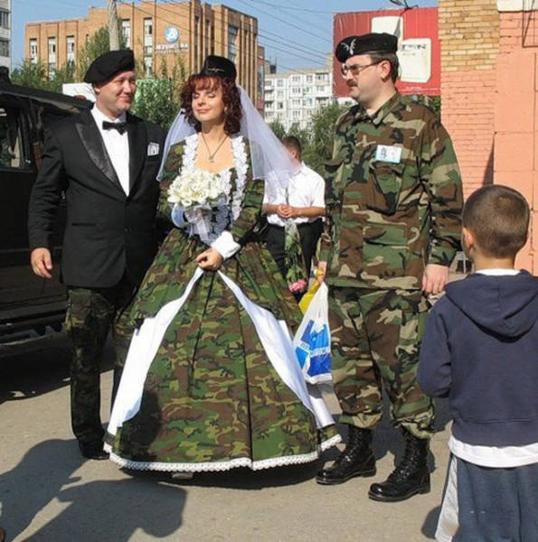 
This Collection Of Wedding Photos Worth Being Destroyed (25 pics). 