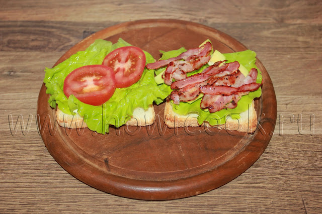 рецепт сэндвича с беконом, листовым салатом и помидором - BLT с пошаговыми фото