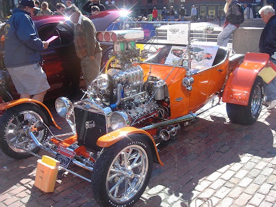 Awesome vintage cars in showroom condition Seen On www.coolpicturegallery.net