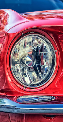 خلفية سيارة حمراء روعة للايفون 4k