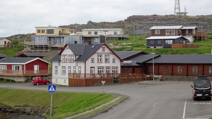 Small towns along the Ring Road