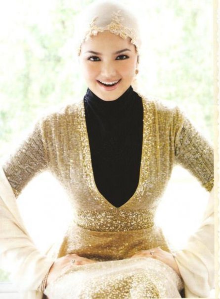 Photo Gallery: Malaysia Beautiful Singer Siti Norhaliza