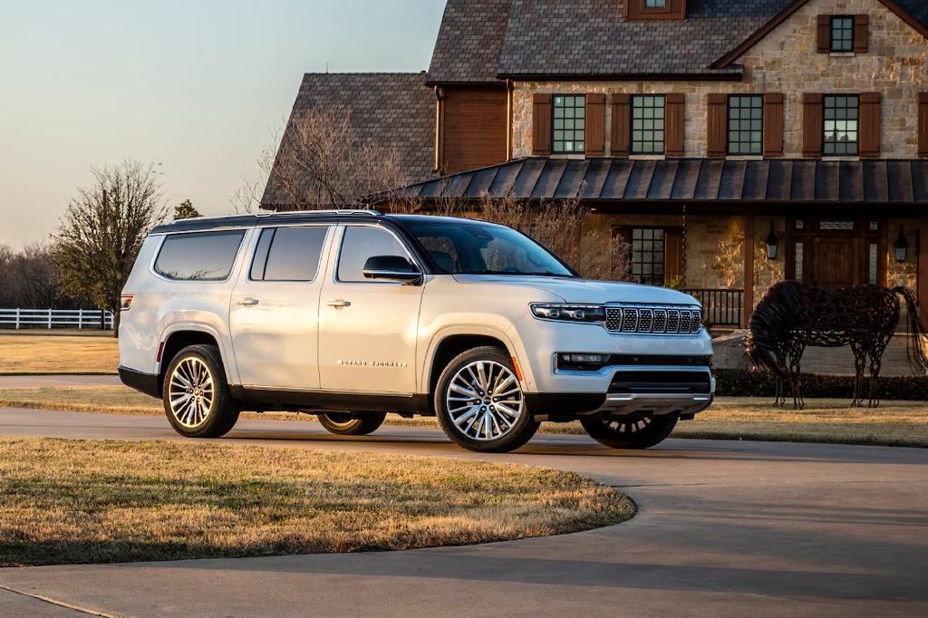 2023 Jeep Grand Wagoneer L