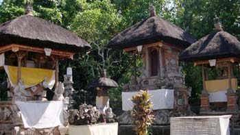 Pura Taman Limut, Pengosekan, Ubud, Gianyar  Artikel 