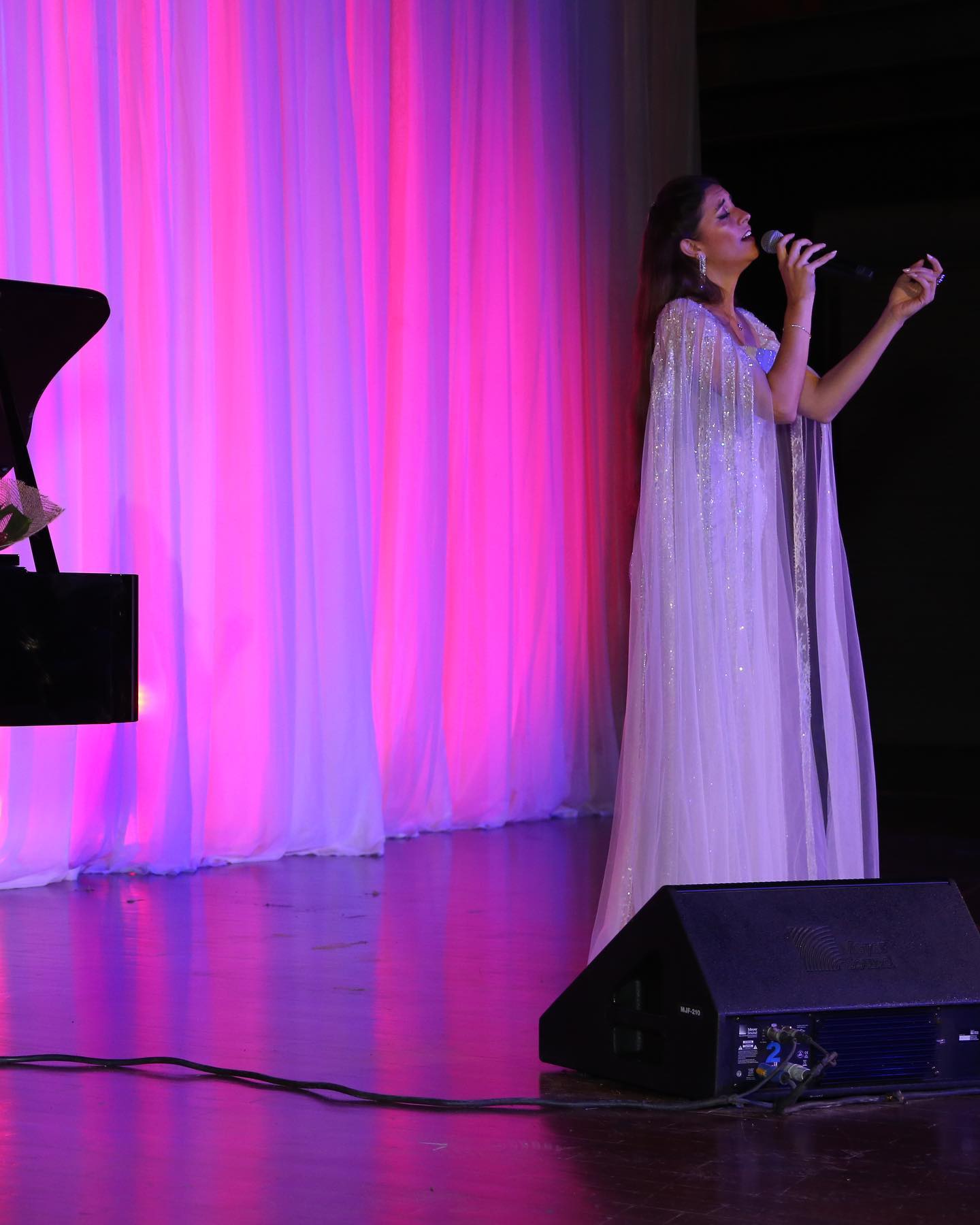 Who is the Egyptian Farrah El Dibany who sang the French national anthem in front of Macron? An Egyptian opera singer, born Farrah El Dibany 33 years ago in Alexandria, is the one who performed yesterday evening, Sunday, the ceremony of French President Emmanuel Macron's victory in the elections for a second term, where she sang the French national anthem La Marseillaise. We see it in the video presented below.  Who is the Egyptian Farrah El Dibany who sang the French national anthem in front of Macron?  An Egyptian opera singer, born Farrah El Dibany 33 years ago in Alexandria, is the one who performed yesterday evening, Sunday, the ceremony of French President Emmanuel Macron's victory in the elections for a second term, where she sang the French national anthem La Marseillaise. We see it in the video presented below.  Farrah El Dibany, who holds a BA in Arts from the Hanns-Eisler Academy of Music in Berlin, is the first foreign "soprano" to salute someone's victory in the French presidency, according to what Al-Arabiya.net read about her in a few lines on the website of the local newspaper Libération. She is also the first foreigner to perform in a presidential ceremony the anthem "La Marseille", which is known as one of the oldest in the world. It was written and adopted in 1795 in the glory of the French Revolution.  And they wrote in some French media about Farrah El Dibany, according to what they published her first name, that since 2016 she joined the Opera Academy in Paris, and after 3 years she won her famous award for operatic singing, as the first Egyptian singer to receive it. As for agencies, we find many achievements in the record of Farrah El Dibany, who sang the role of Cornelia in Handel's opera "Julius Caesar" at the Cairo Opera House.  "Best Young Operatic Talent" In 2013, she won the third prize from the "Guillou Perotti" international competition for operatic singing, and a year later appeared as Ramiro in Mozart's "Garden Girl" opera, as well as as "Dido" in Henry Purcell's "Didon and Enni", and as the title role in the opera "Carmen". Georges Bizet, so the German magazine "Opera World" described her as the best young operatic talent.  Farrah El Dibany grew up in a musical family environment, and she was accustomed since her childhood to listening to the music that her parents loved, which is classical music, while her grandfather was a pianist, whom she started learning when she was 7 years old, and at the age of 14 she began receiving vocal training with the famous Egyptian opera singer, Nevin Allouba, so the effort resulted in the emergence of a first-class Arab opera star.   Farrah El Dibany, who holds a BA in Arts from the Hanns-Eisler Academy of Music in Berlin, is the first foreign "soprano" to salute someone's victory in the French presidency, according to what Al-Arabiya.net read about her in a few lines on the website of the local newspaper Libération. She is also the first foreigner to perform in a presidential ceremony the anthem "La Marseille", which is known as one of the oldest in the world. It was written and adopted in 1795 in the glory of the French Revolution.    And they wrote in some French media about Farrah El Dibany, according to what they published her first name, that since 2016 she joined the Opera Academy in Paris, and after 3 years she won her famous award for operatic singing, as the first Egyptian singer to receive it. As for agencies, we find many achievements in the record of Farrah El Dibany, who sang the role of Cornelia in Handel's opera "Julius Caesar" at the Cairo Opera House.    "Best Young Operatic Talent" In 2013, she won the third prize from the "Guillou Perotti" international competition for operatic singing, and a year later appeared as Ramiro in Mozart's "Garden Girl" opera, as well as as "Dido" in Henry Purcell's "Didon and Enni", and as the title role in the opera "Carmen". Georges Bizet, so the German magazine "Opera World" described her as the best young operatic talent.    Farrah El Dibany grew up in a musical family environment, and she was accustomed since her childhood to listening to the music that her parents loved, which is classical music, while her grandfather was a pianist, whom she started learning when she was 7 years old, and at the age of 14 she began receiving vocal training with the famous Egyptian opera singer, Nevin Allouba, so the effort resulted in the emergence of a first-class Arab opera star.