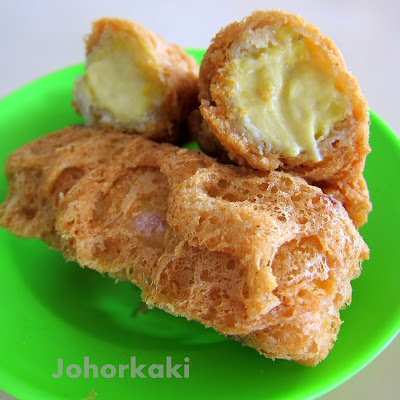 Fried-Durian-Puffs-Johor-Bahru