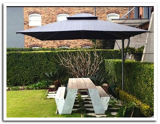 Rectangular-Patio-Umbrella-With-Solar-Lights-White