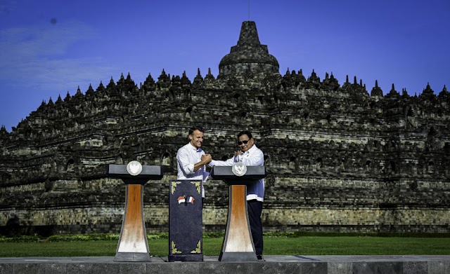 Kunjungi Candi Borobudur, Indonesia-Prancis Luncurkan Kemitraan Strategis Kebudayaan   
