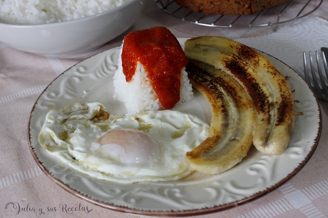 Arroz a la cubana. Julia y sus recetas