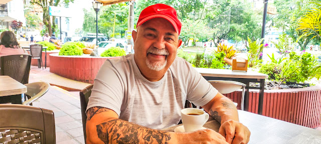Tomando un tinto en Armenia – Quindío