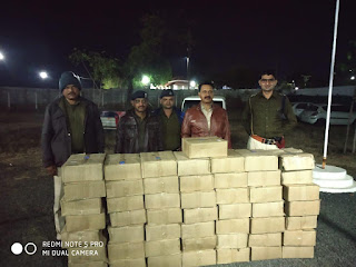 धार जिले के सागौर में आबकारी विभाग के द्वारा इन्दौर ज़िले से लाई 50 पेटी अवैध मदिरा जप्त
